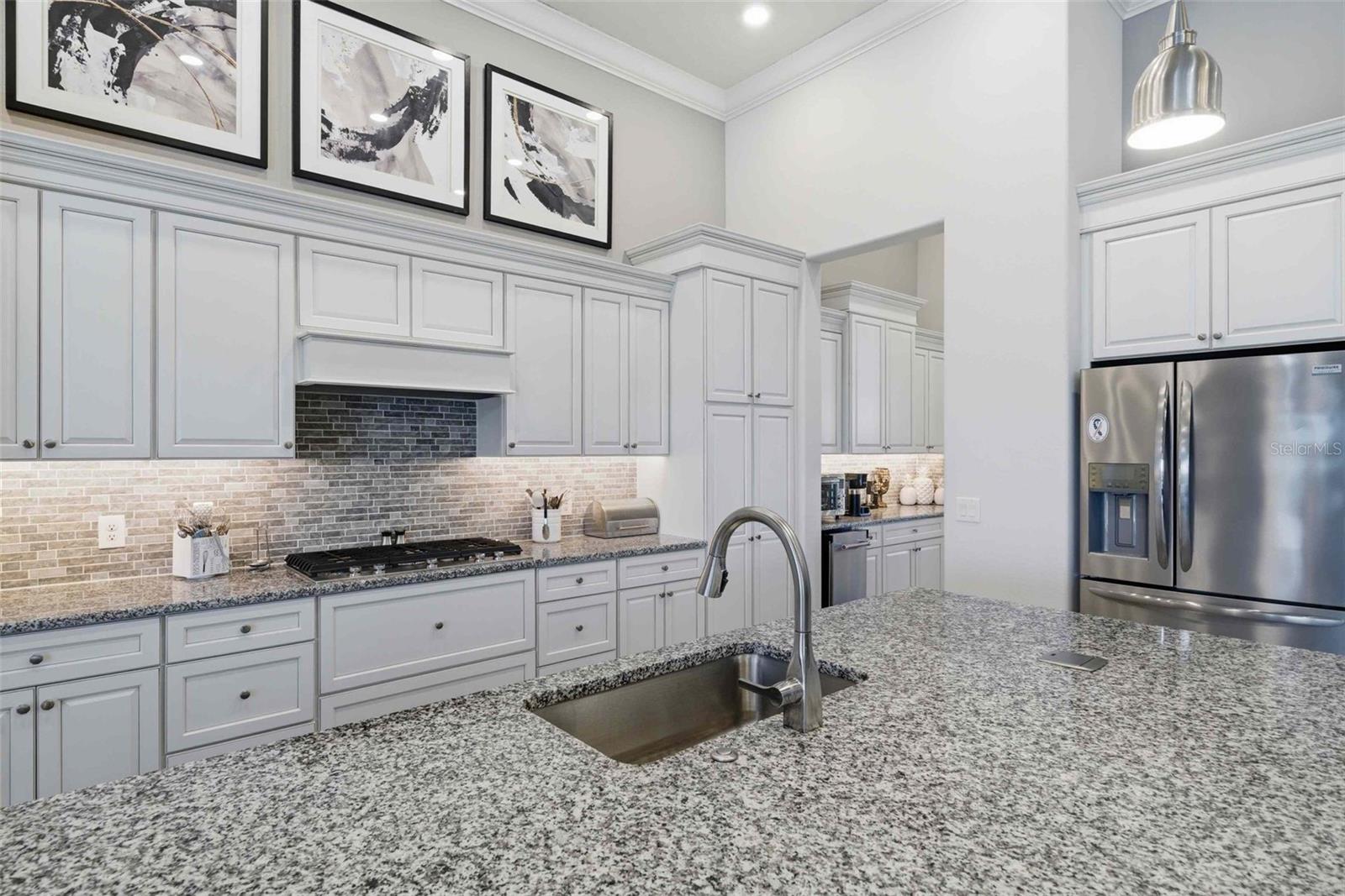 Image 21 of 100 For 2210 Peakview Loop