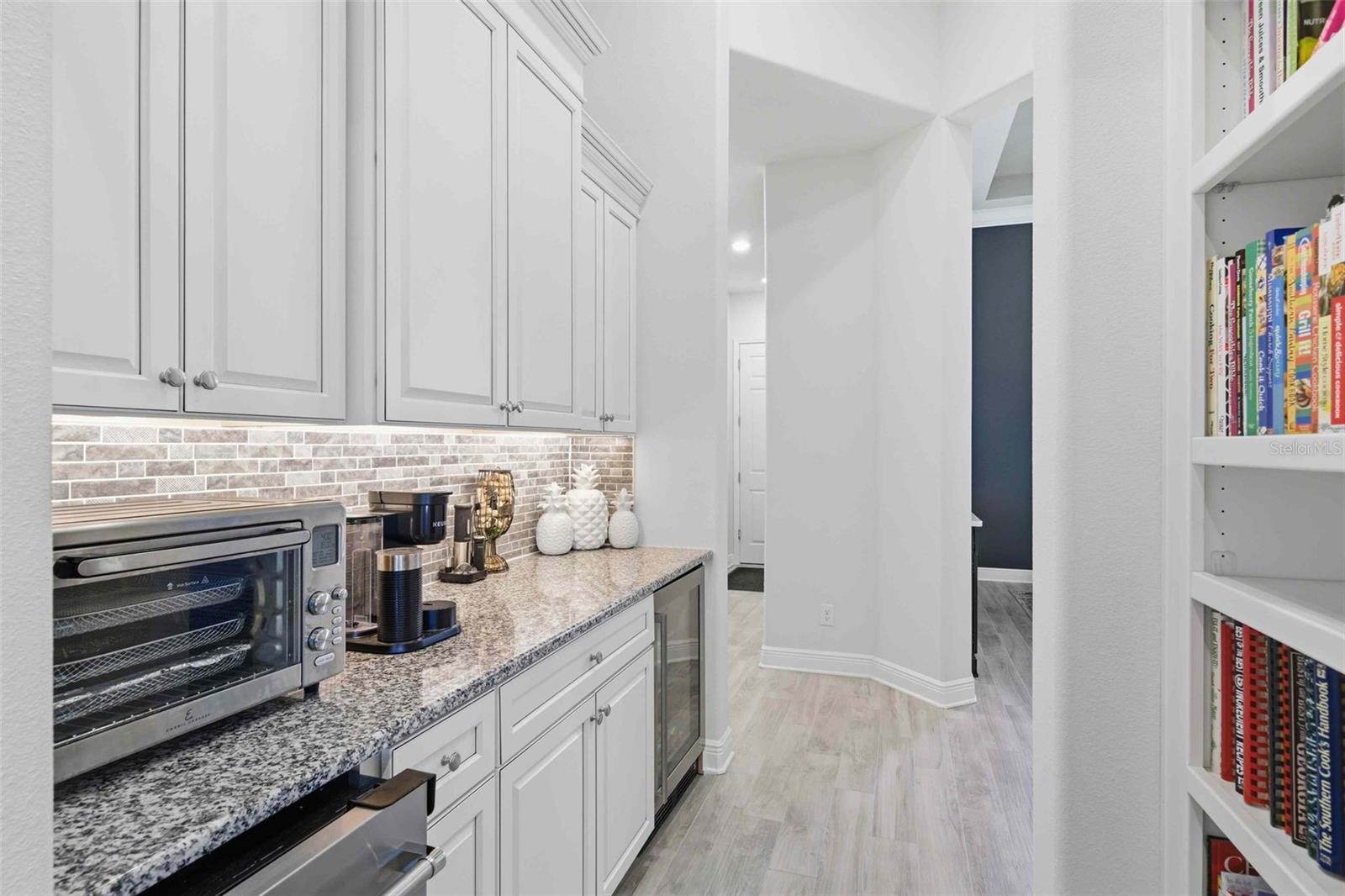 Image 28 of 100 For 2210 Peakview Loop