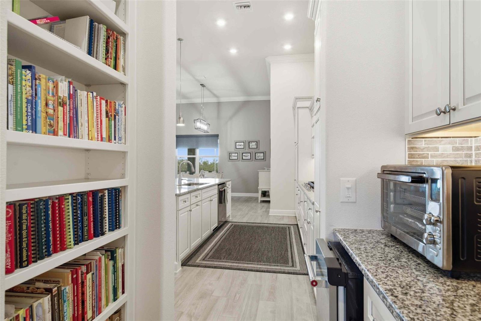 Image 32 of 100 For 2210 Peakview Loop