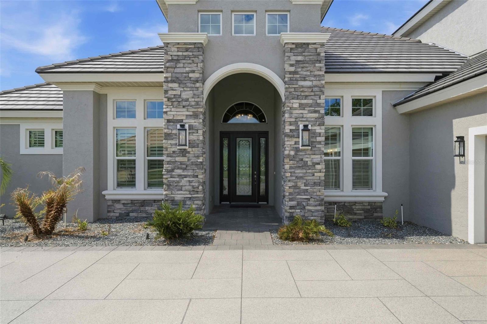 Image 4 of 100 For 2210 Peakview Loop