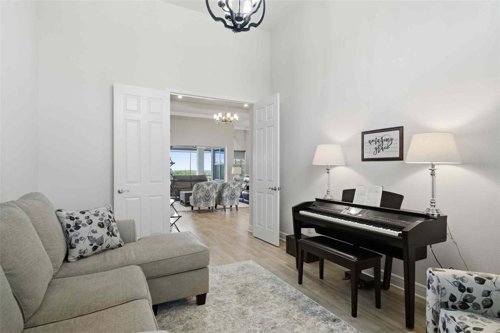 Image 41 of 100 For 2210 Peakview Loop