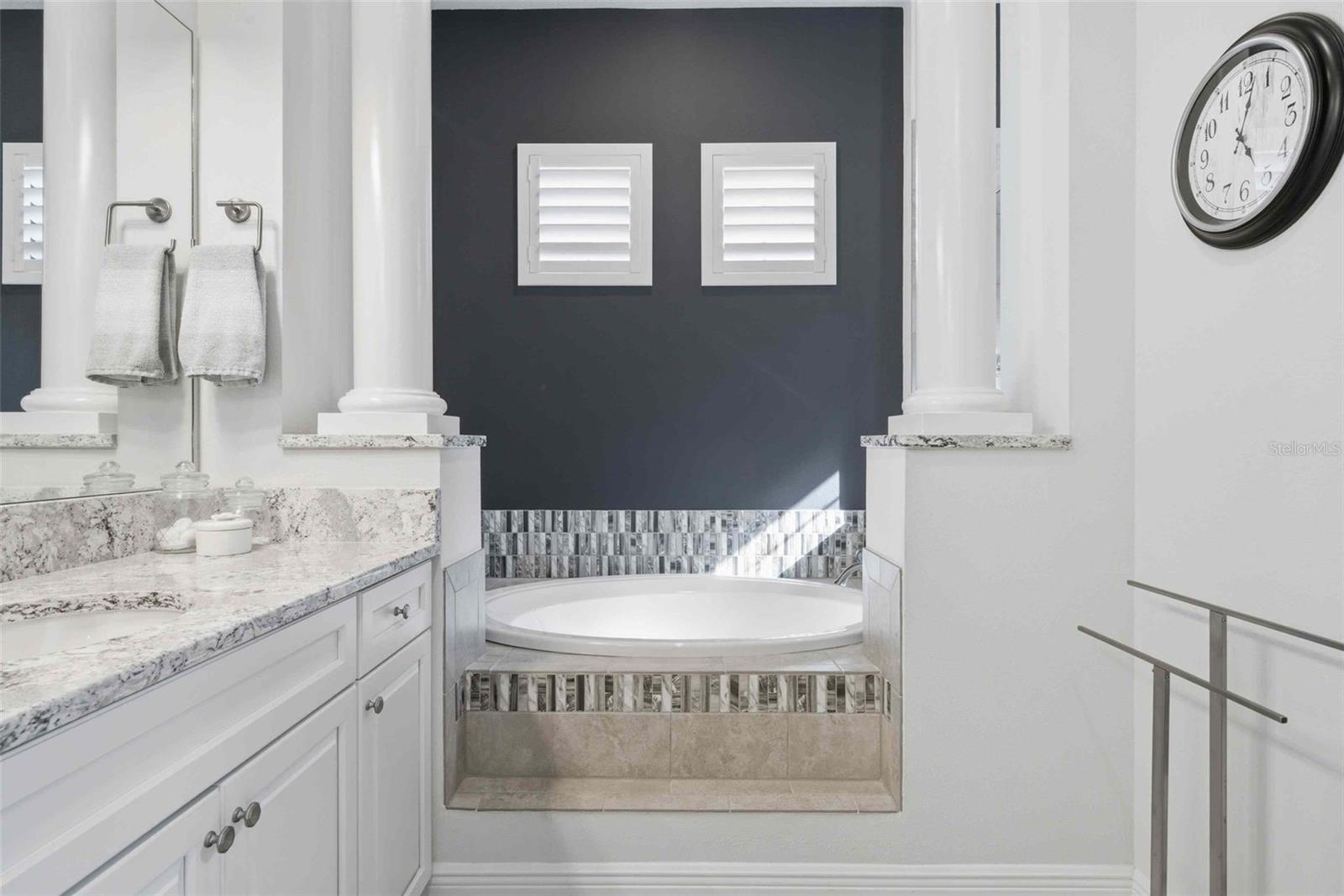 Image 50 of 100 For 2210 Peakview Loop