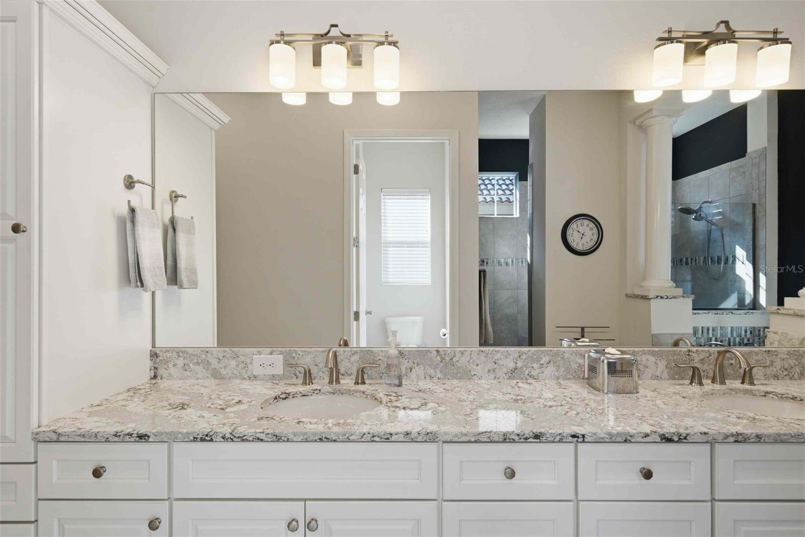 Image 51 of 100 For 2210 Peakview Loop