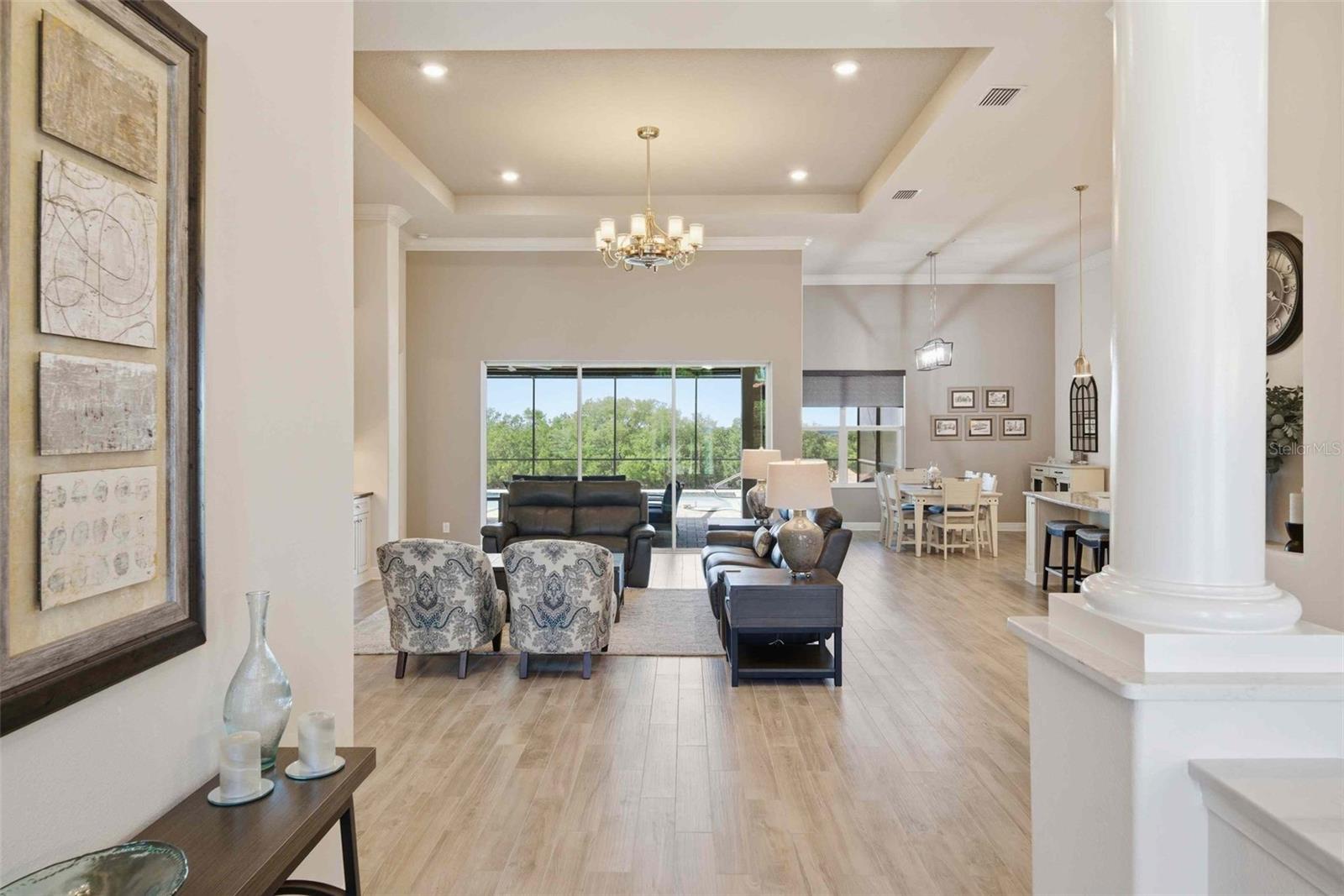 Image 6 of 100 For 2210 Peakview Loop