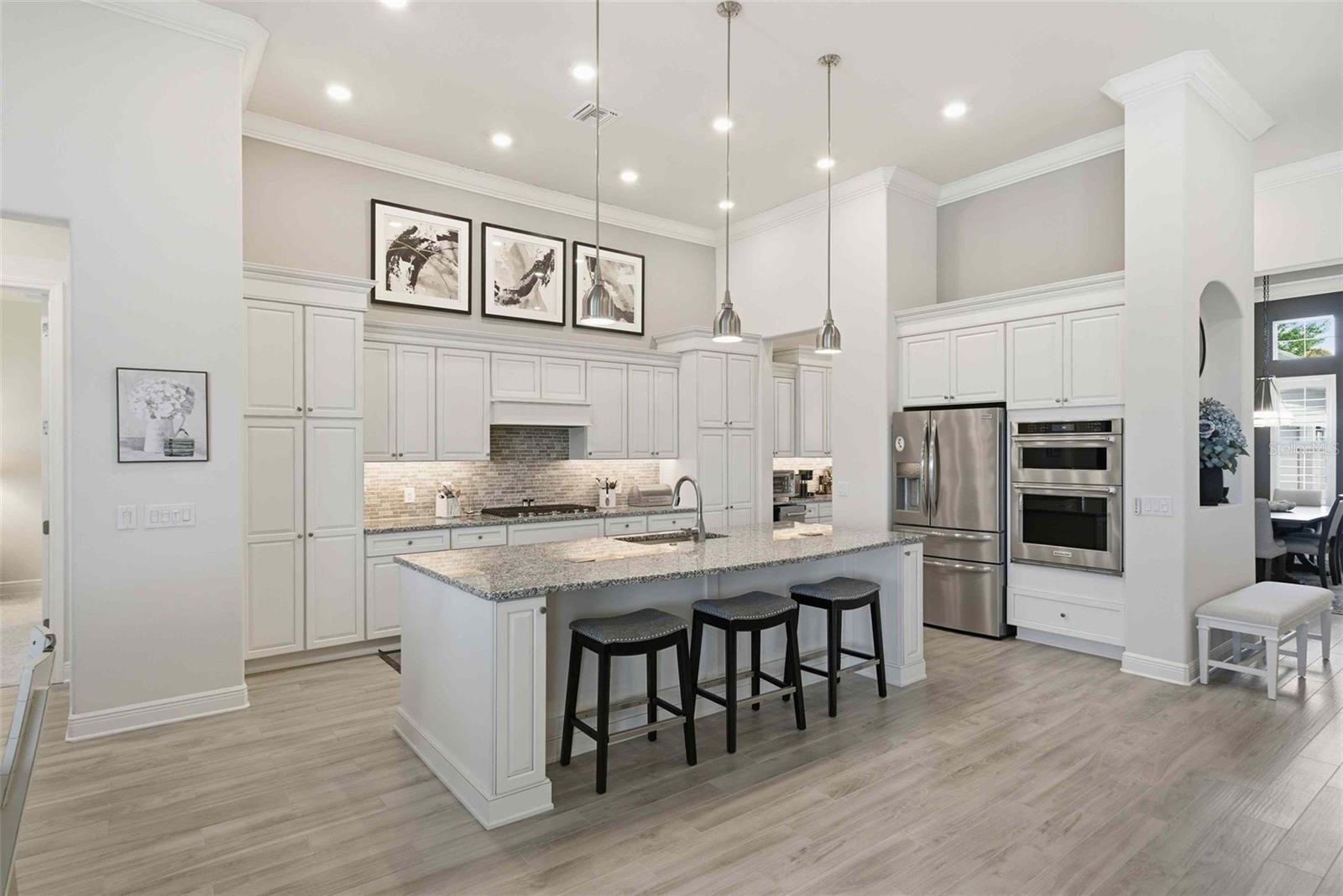 Image 8 of 100 For 2210 Peakview Loop