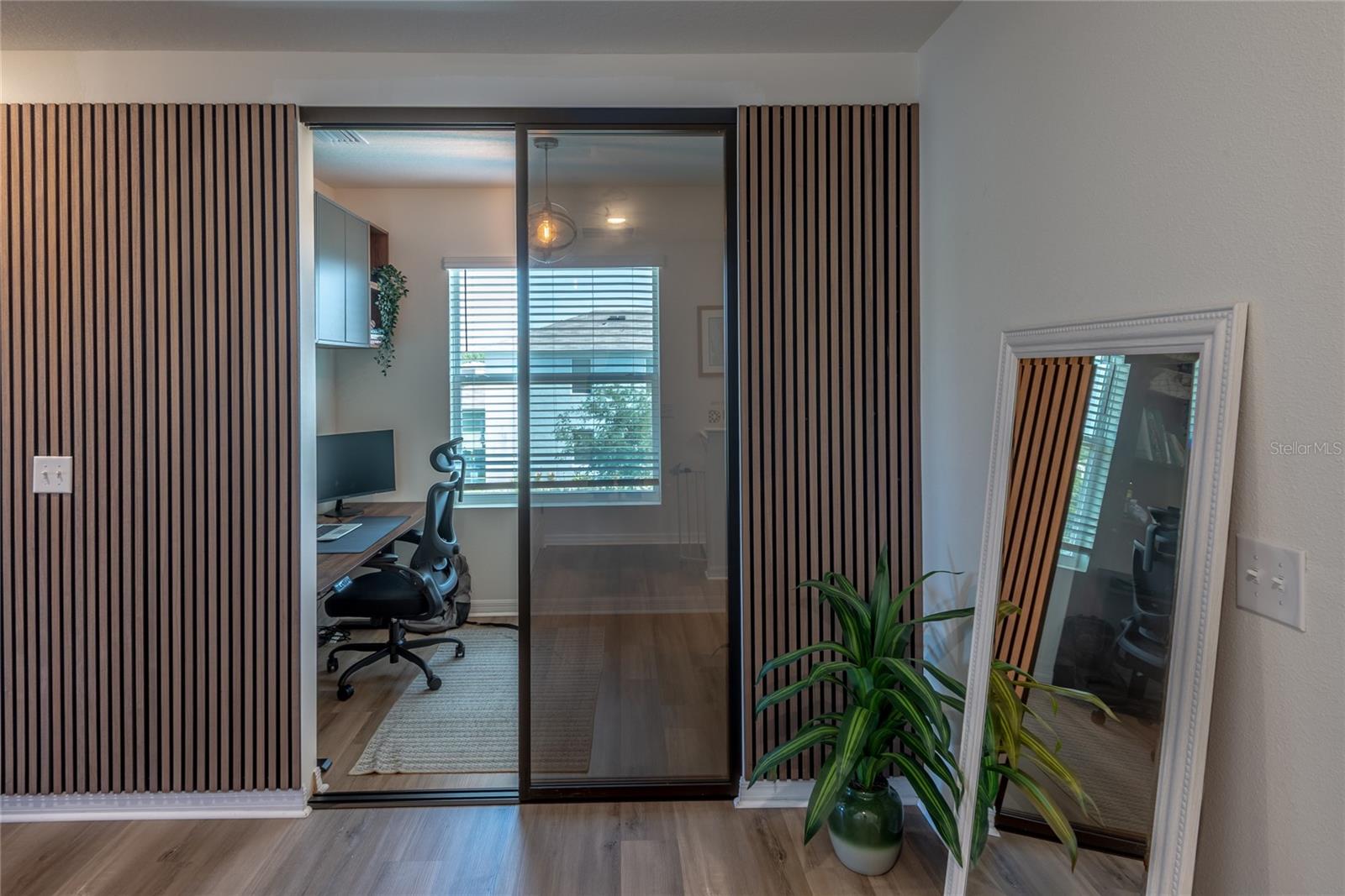 Image 24 of 54 For 3005 Suncoast Blend Drive