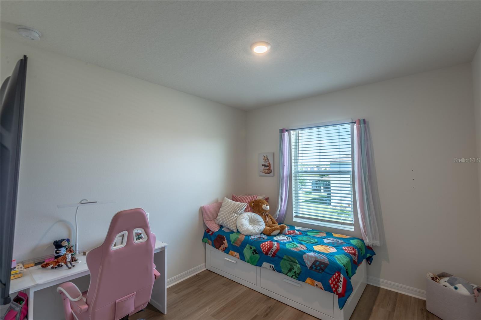 Image 28 of 54 For 3005 Suncoast Blend Drive