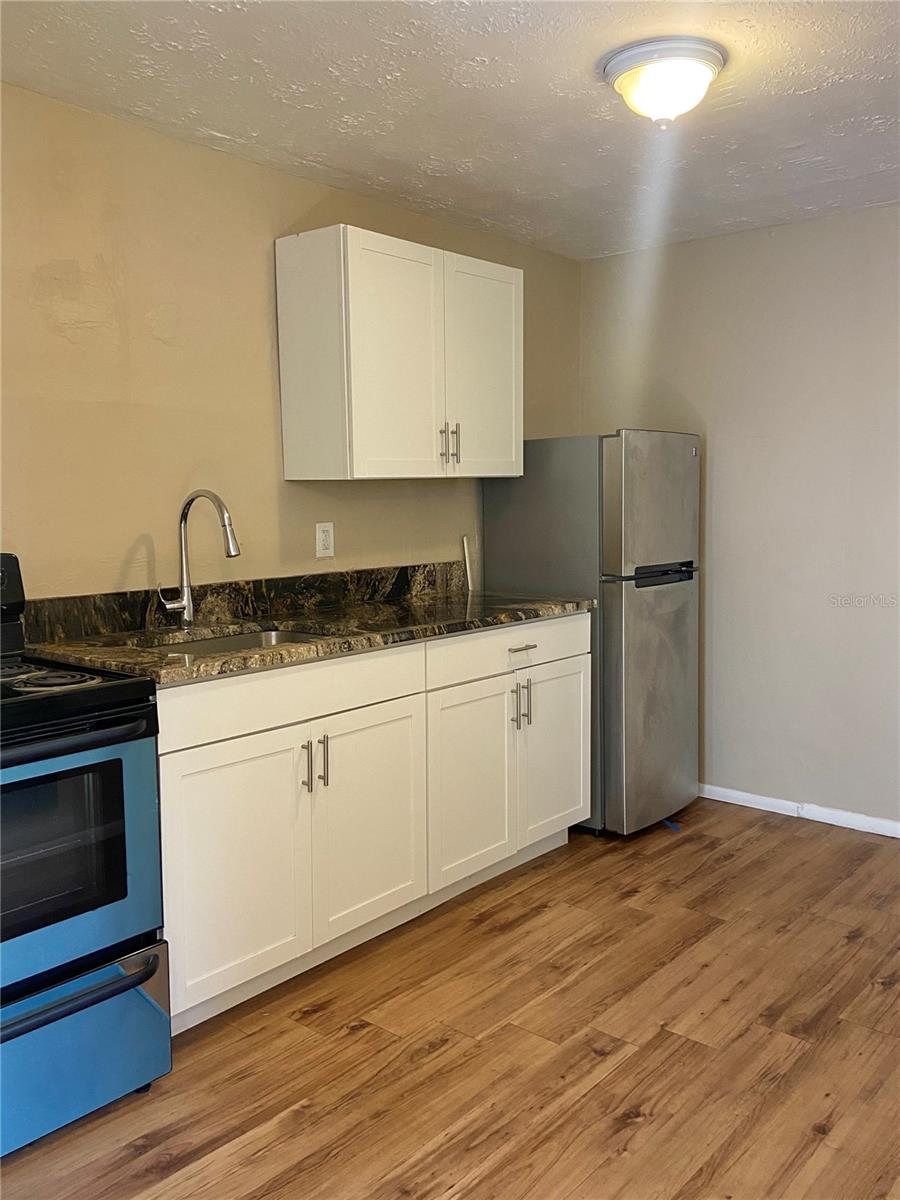 Image 4 of 8 For 2531 Cherry Street D