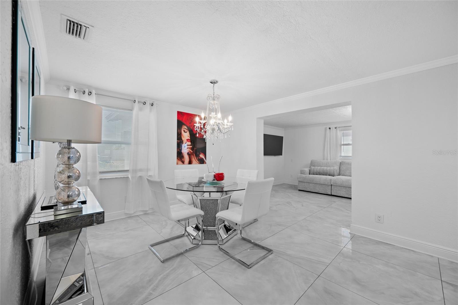 Image 12 of 45 For 6017 Fern Street