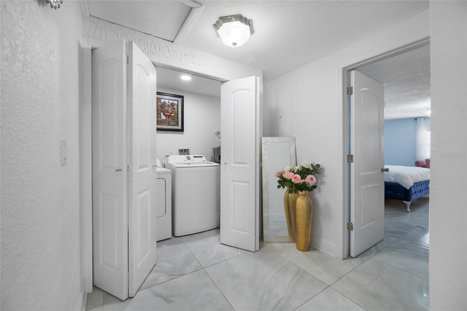 Image 19 of 45 For 6017 Fern Street