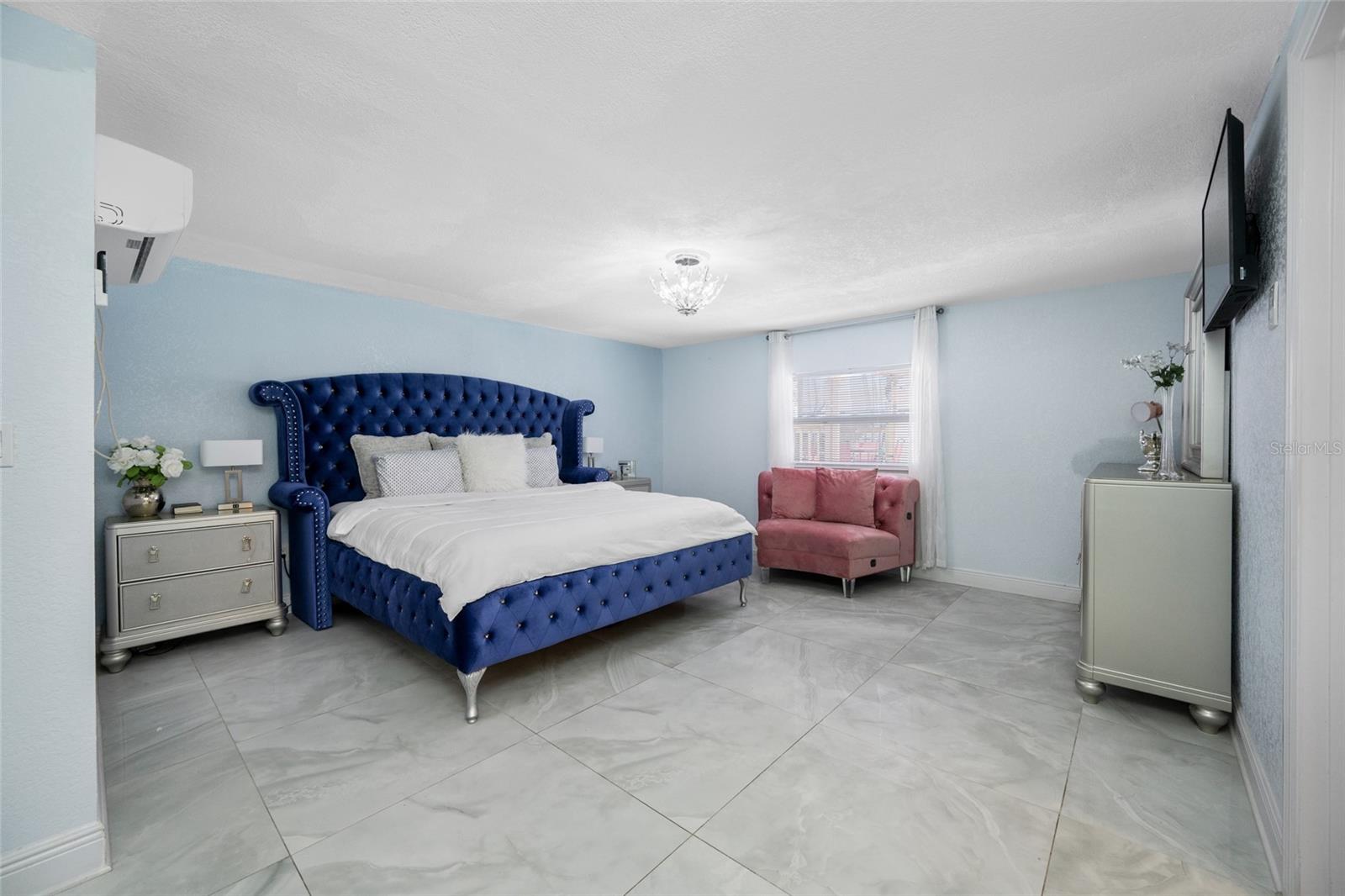 Image 20 of 45 For 6017 Fern Street