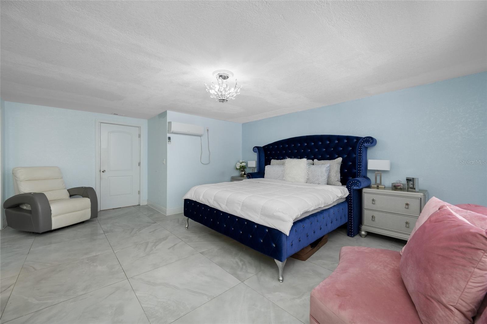 Image 22 of 45 For 6017 Fern Street