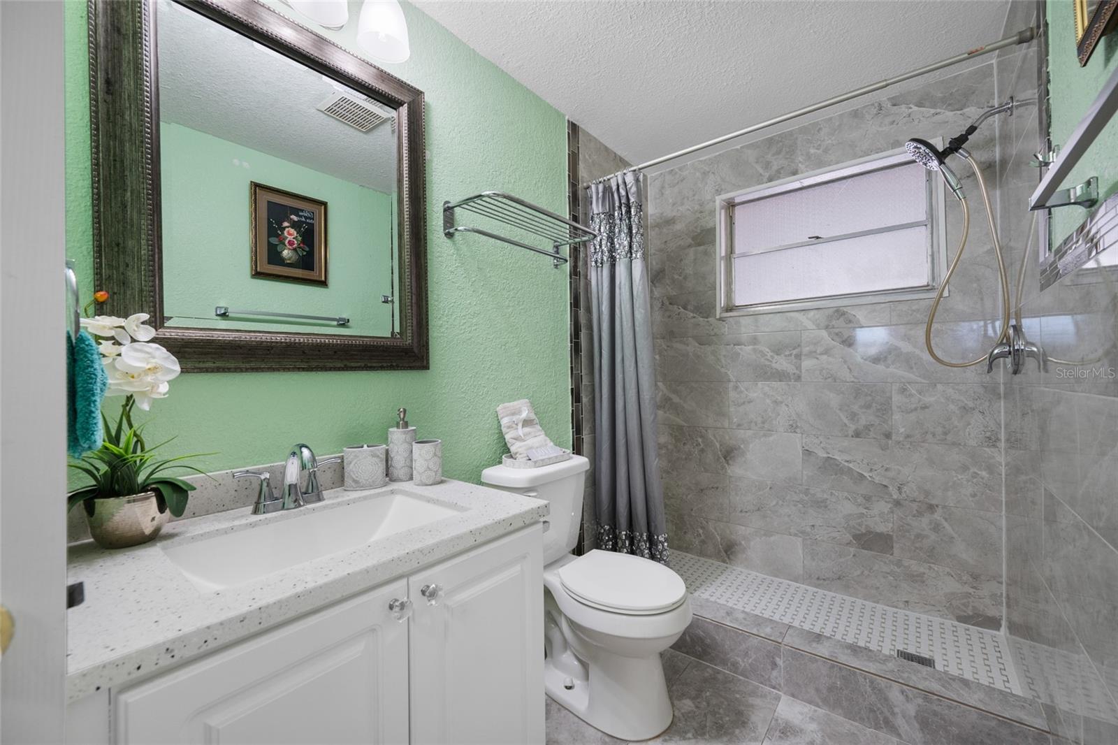 Image 29 of 45 For 6017 Fern Street