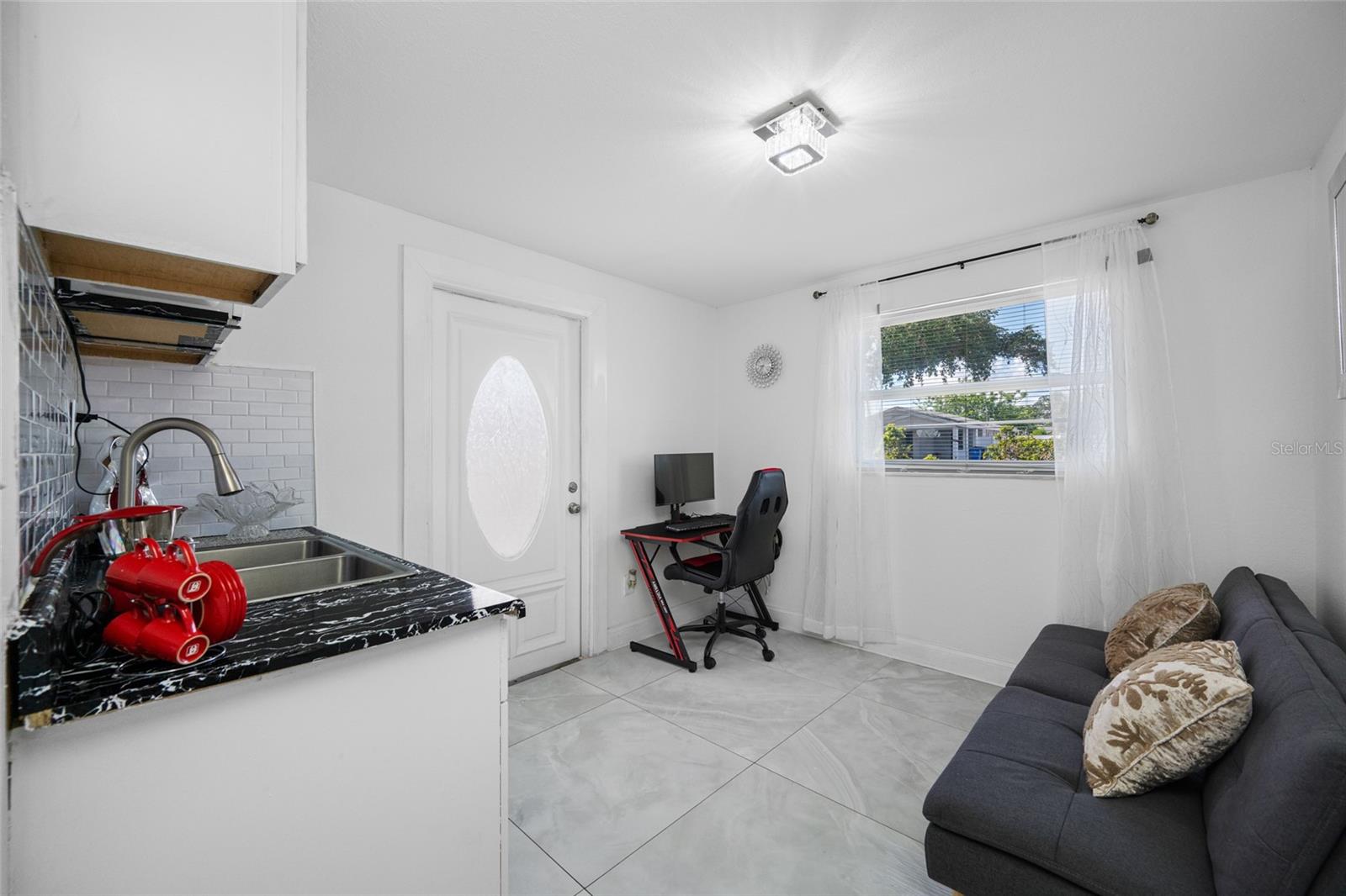 Image 32 of 45 For 6017 Fern Street