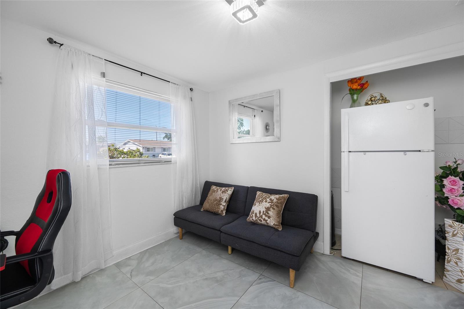 Image 33 of 45 For 6017 Fern Street