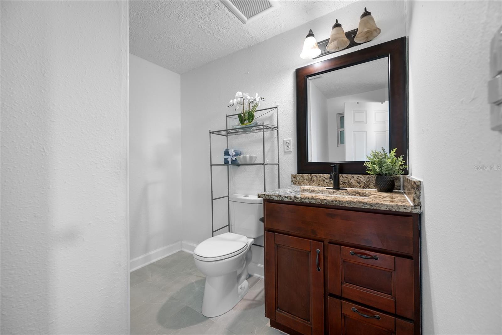 Image 37 of 45 For 6017 Fern Street