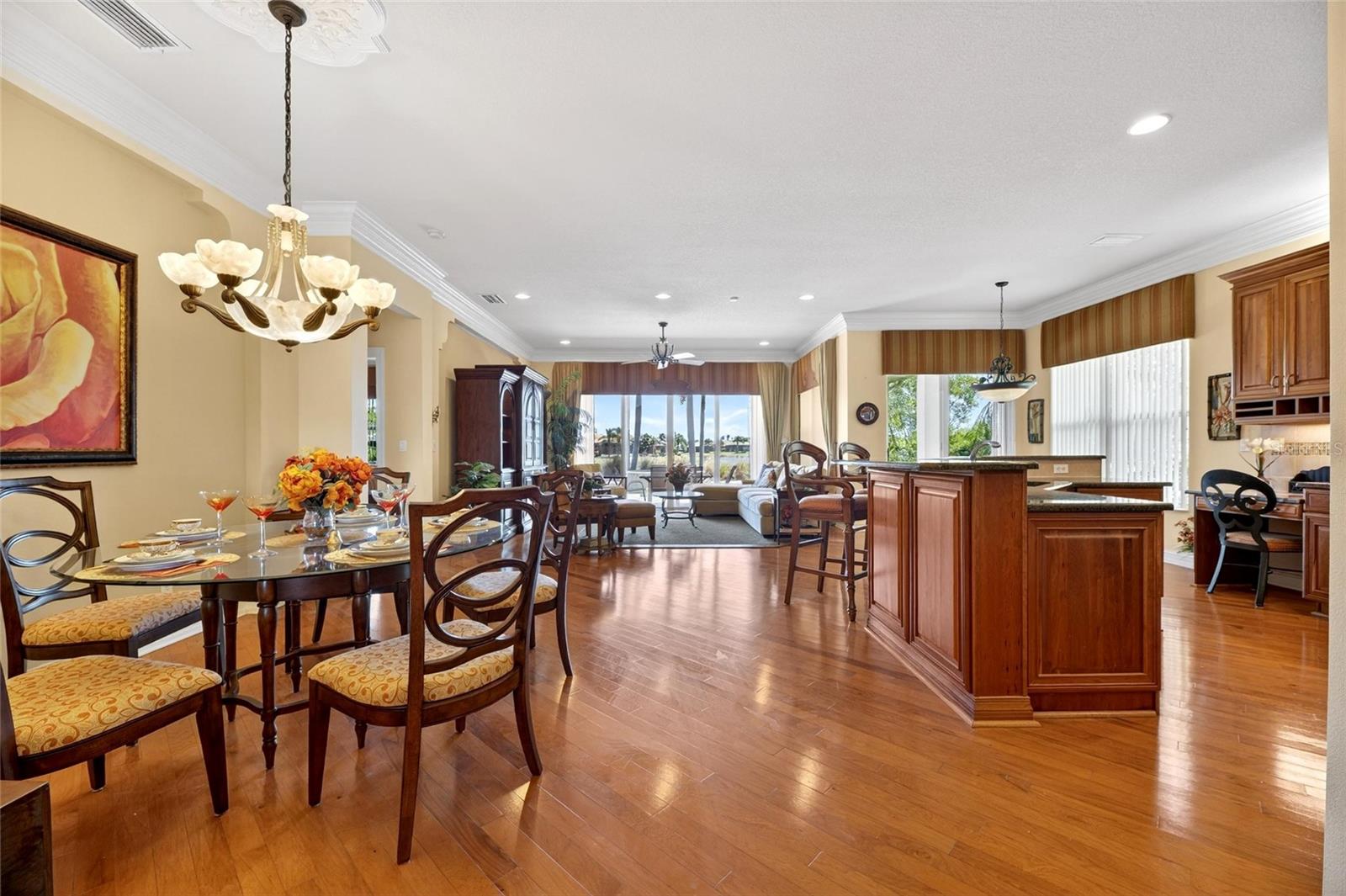 Image 11 of 70 For 4922 Sapphire Sound Drive