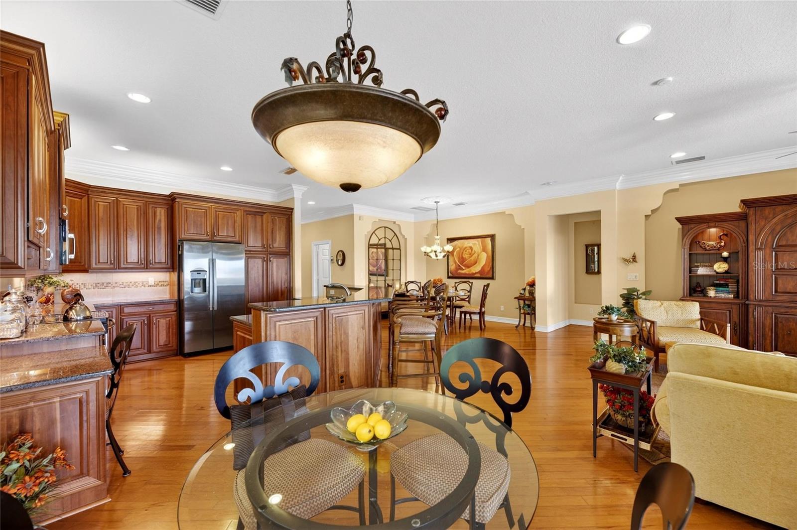 Image 18 of 70 For 4922 Sapphire Sound Drive