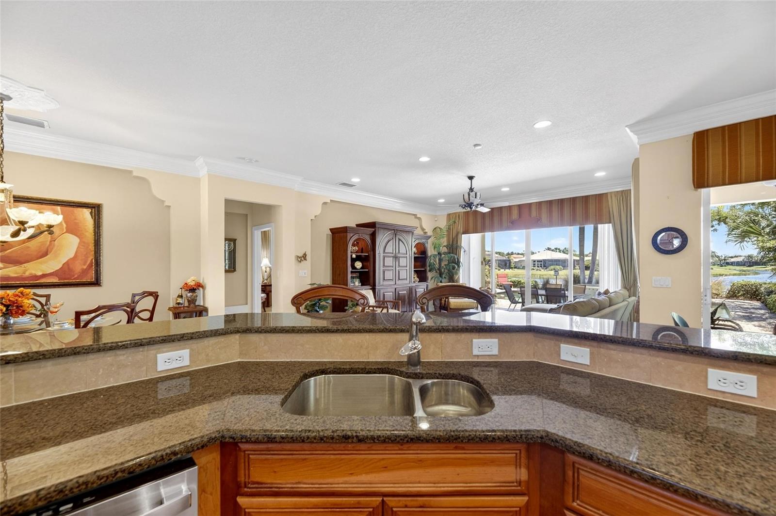 Image 22 of 70 For 4922 Sapphire Sound Drive