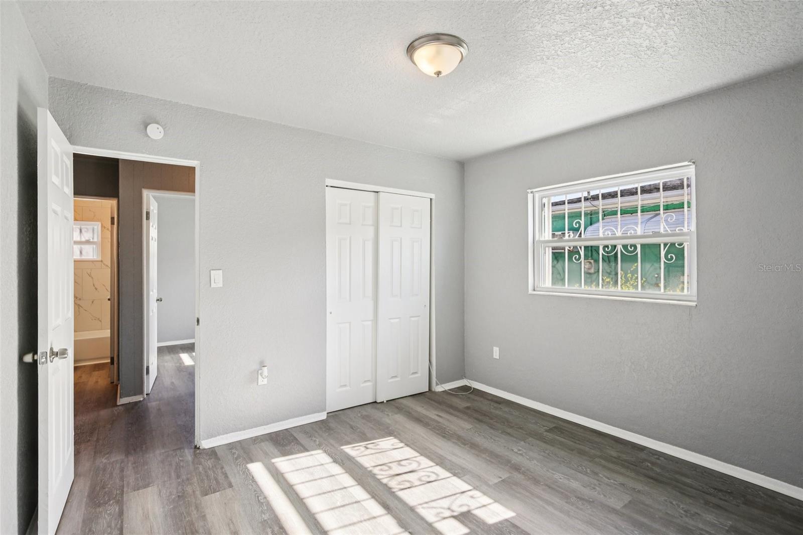 Image 12 of 19 For 1911 22nd Avenue S