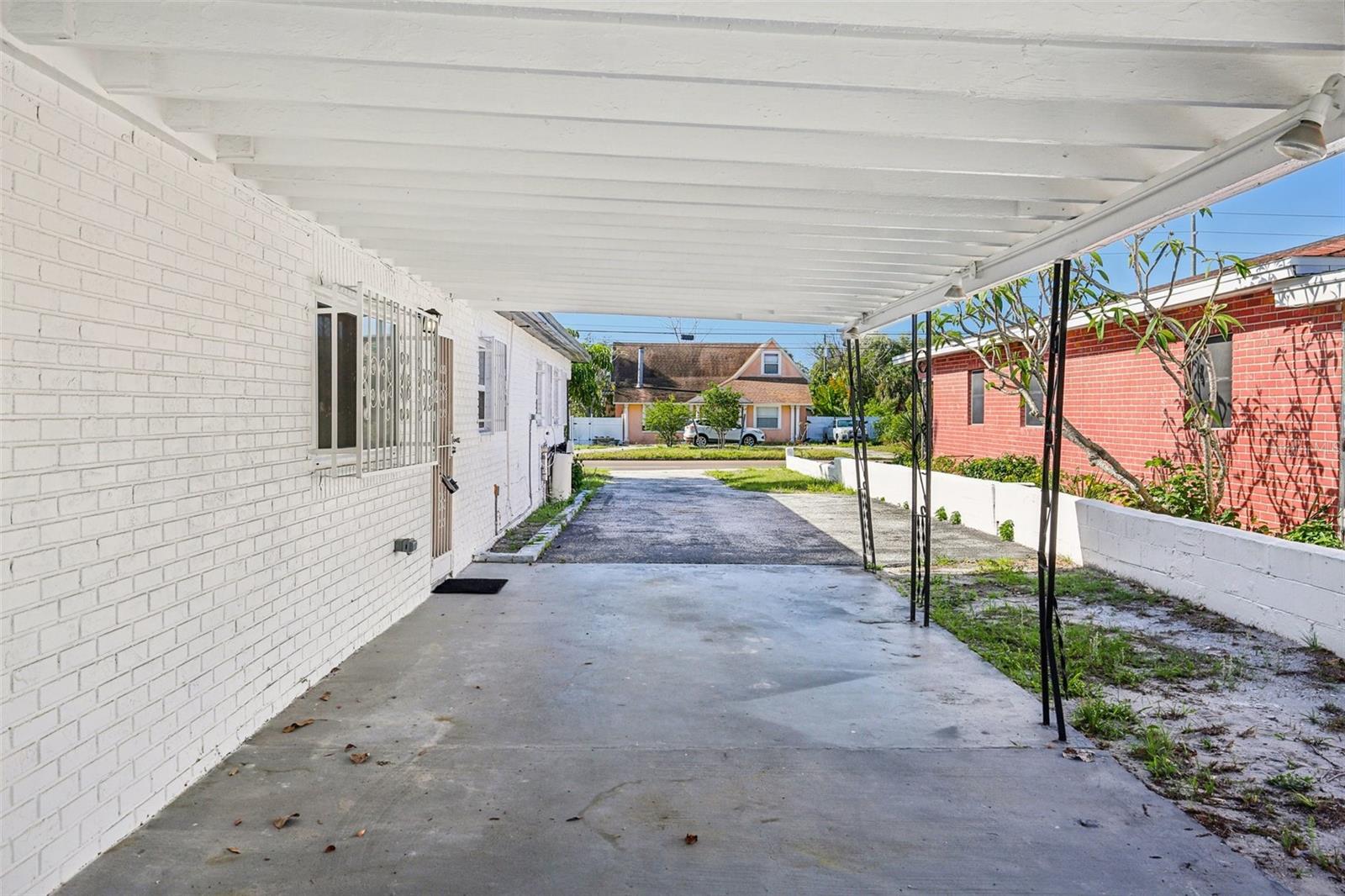 Image 18 of 19 For 1911 22nd Avenue S