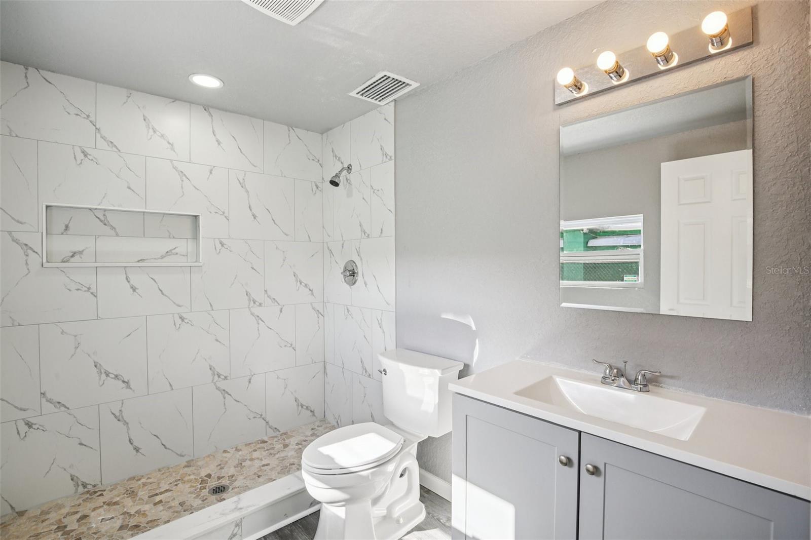 Image 8 of 19 For 1911 22nd Avenue S