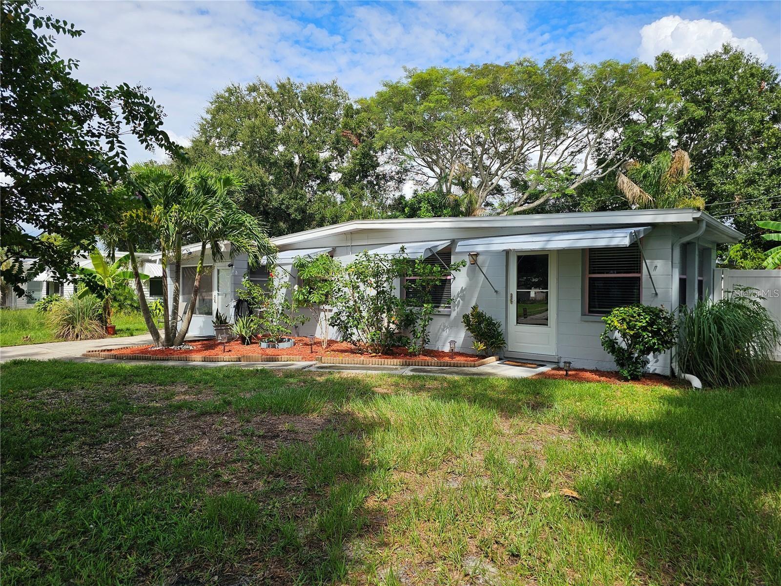 Image 2 of 20 For 10821 105th Street