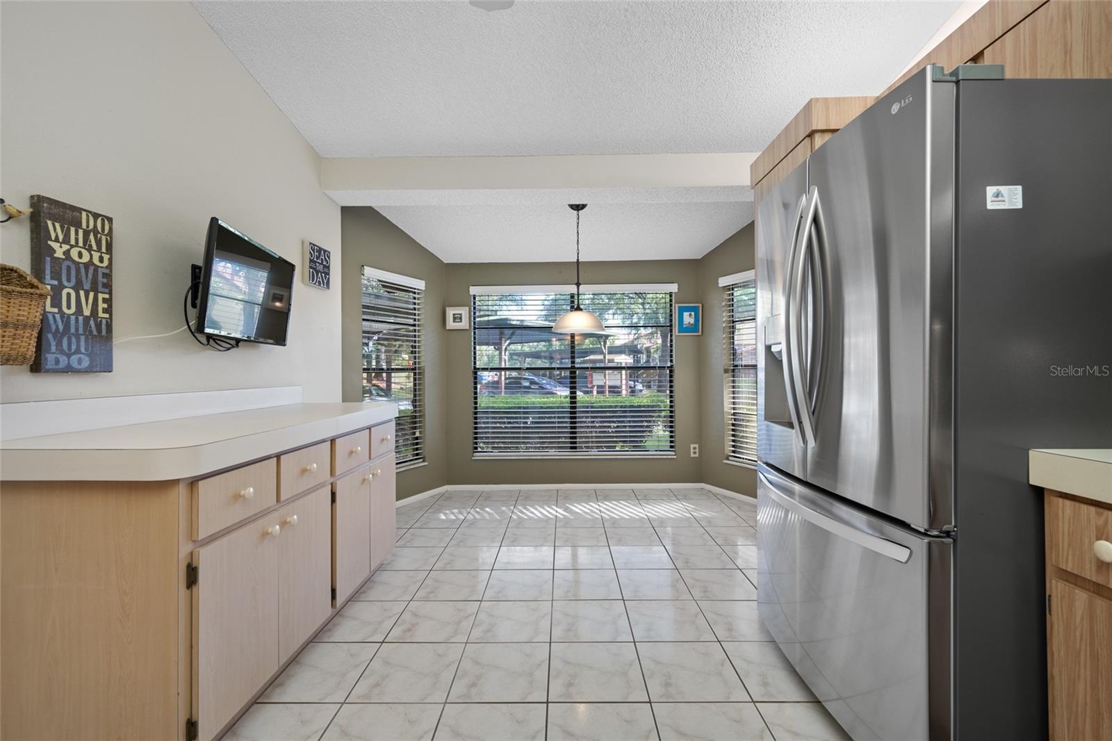 Image 11 of 56 For 8641 Shadblow Court 2