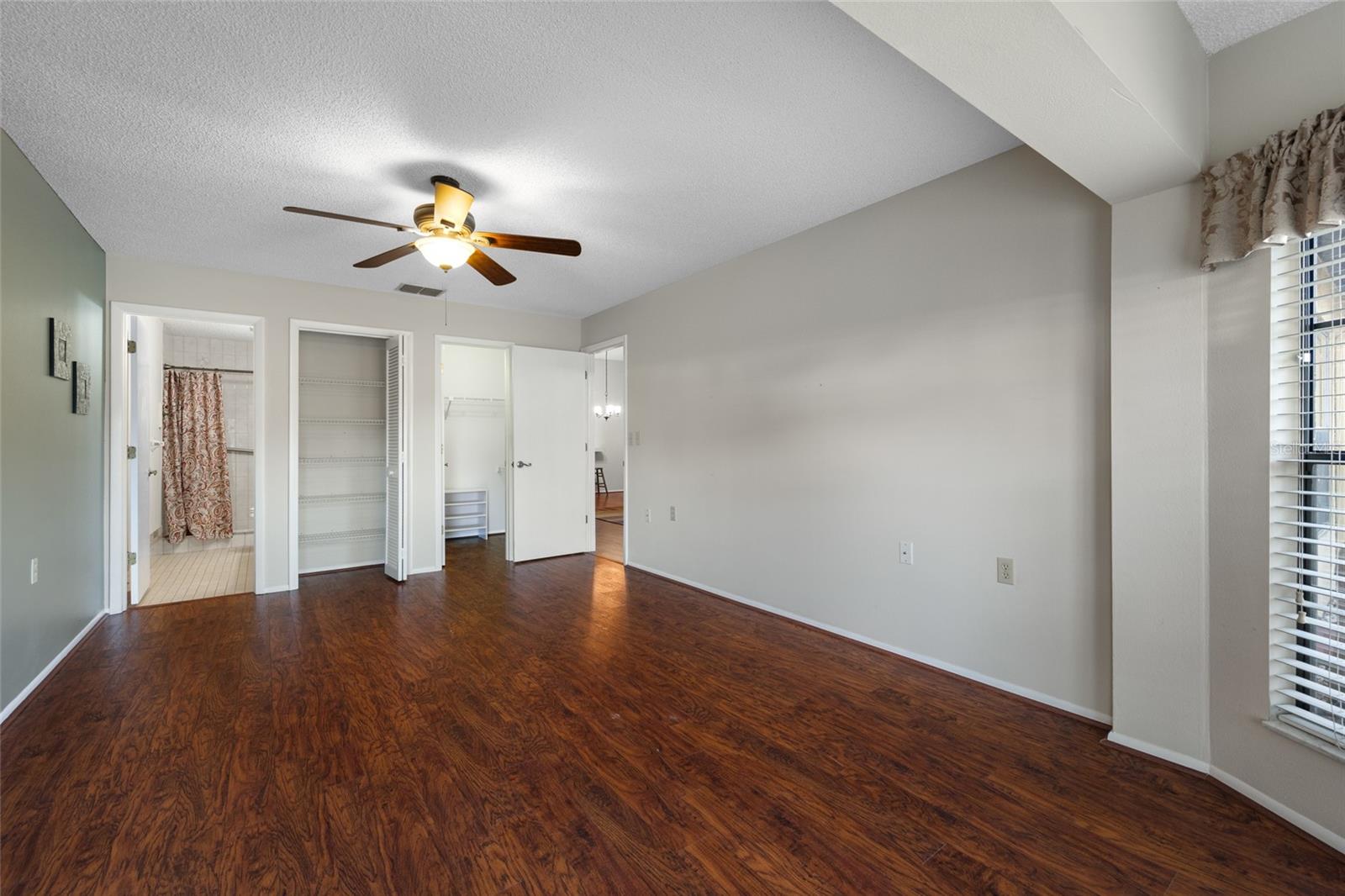 Image 28 of 56 For 8641 Shadblow Court 2