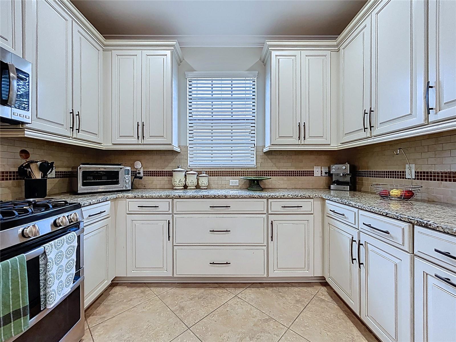 Image 11 of 60 For 5102 Savona Run