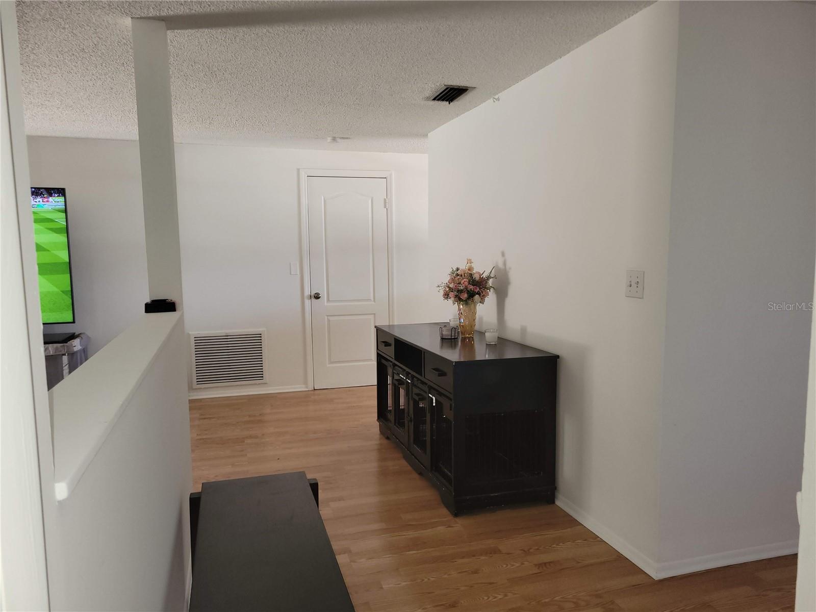 Image 7 of 19 For 6430 Lomand Avenue