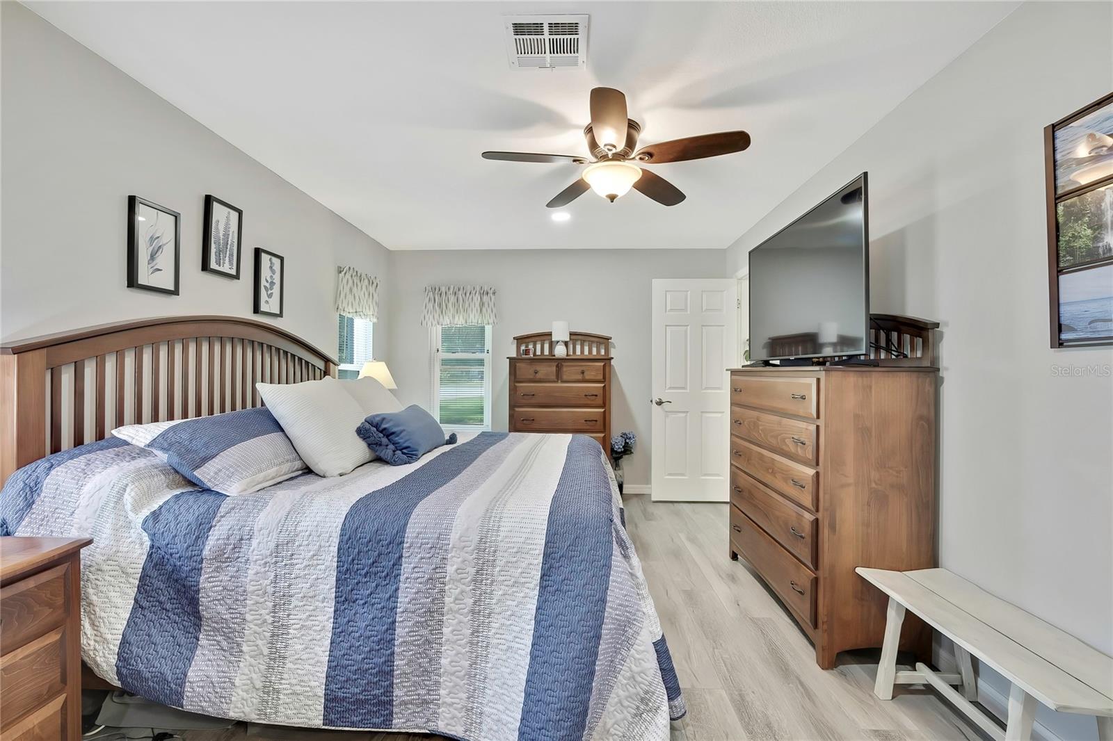 Image 20 of 39 For 6405 Wedgewood Drive