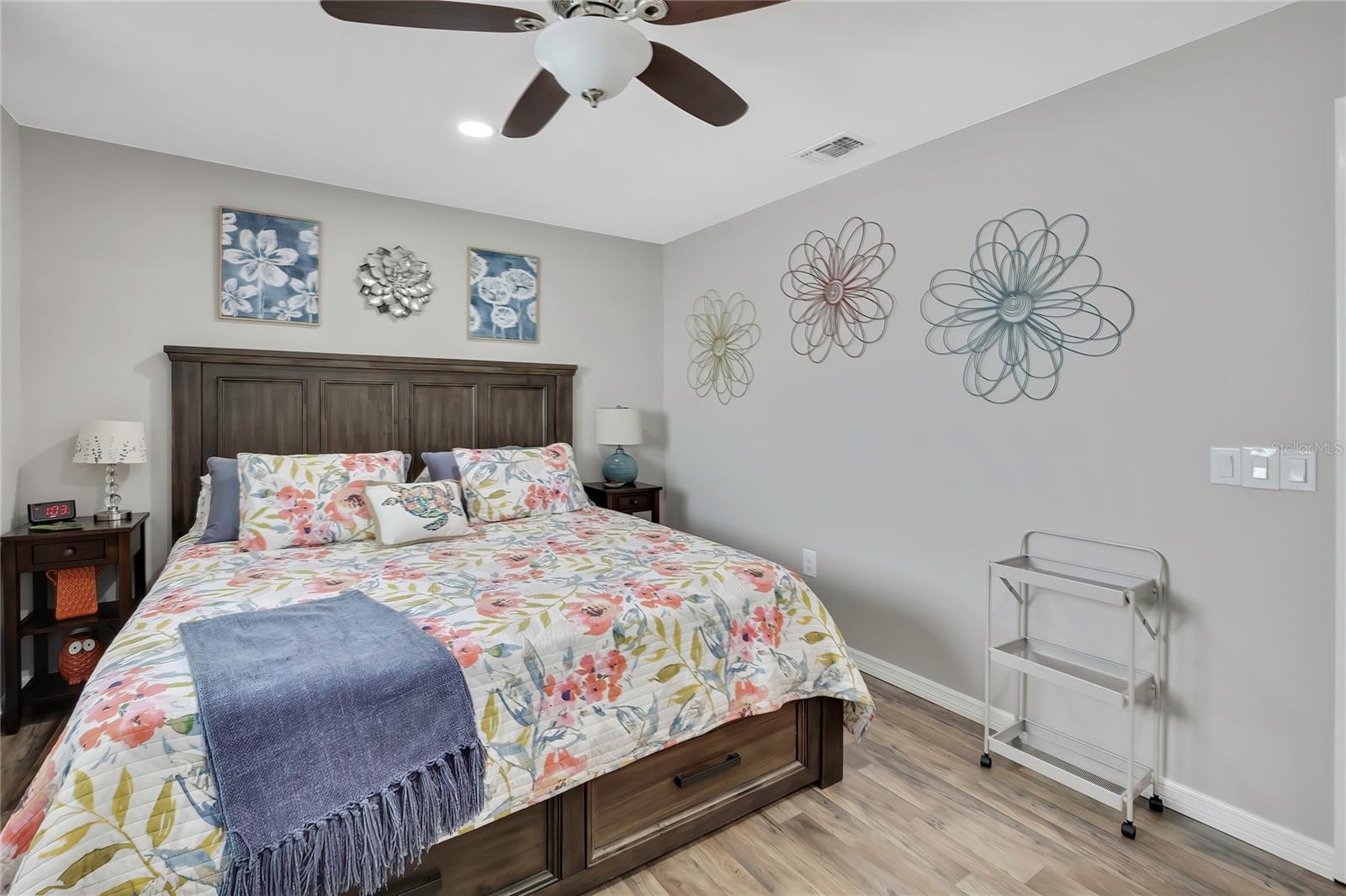 Image 25 of 39 For 6405 Wedgewood Drive