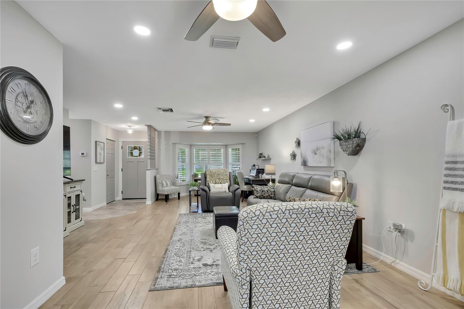 Image 5 of 39 For 6405 Wedgewood Drive