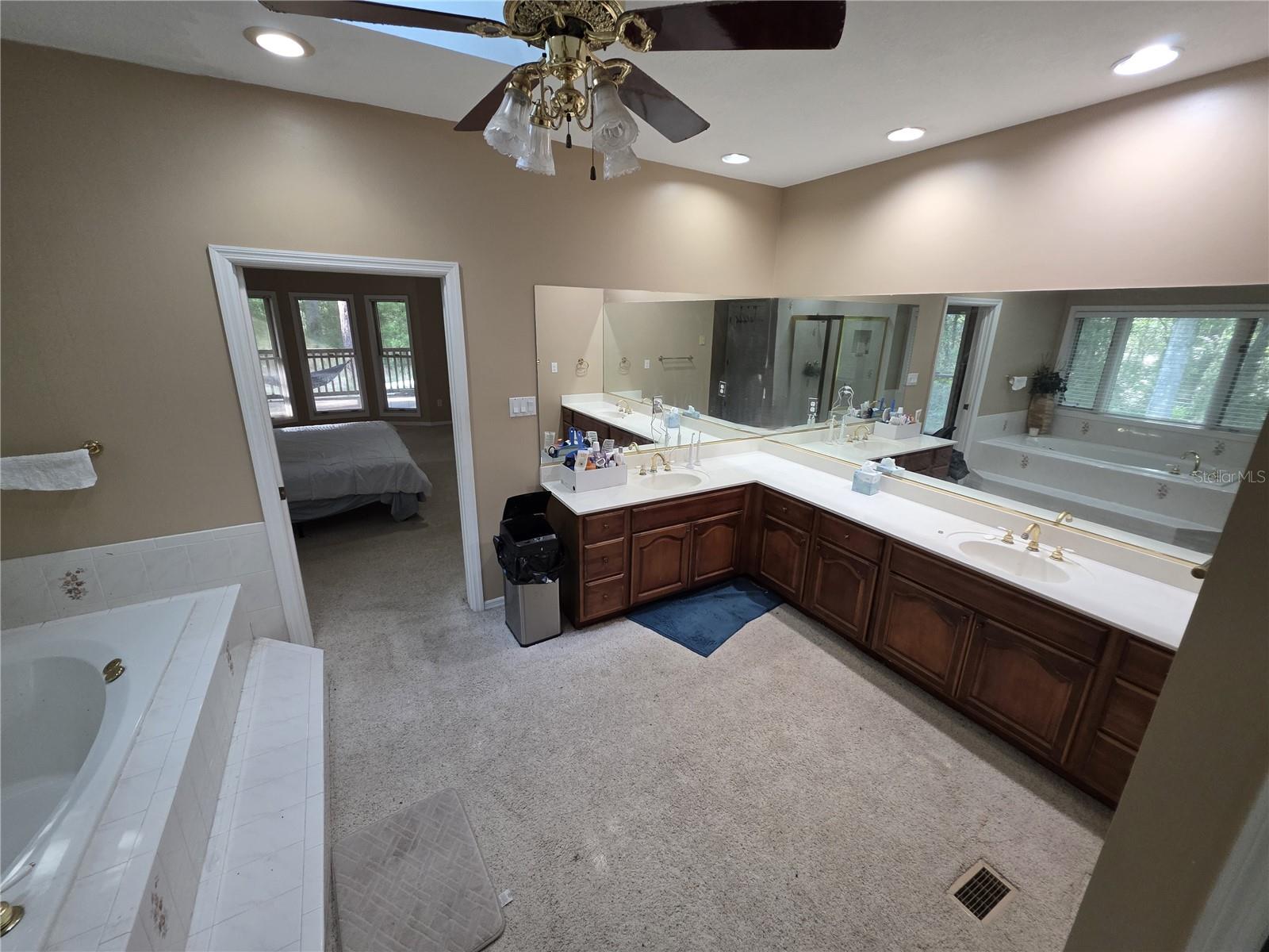 Image 32 of 60 For 2975 Withlacoochee Trail