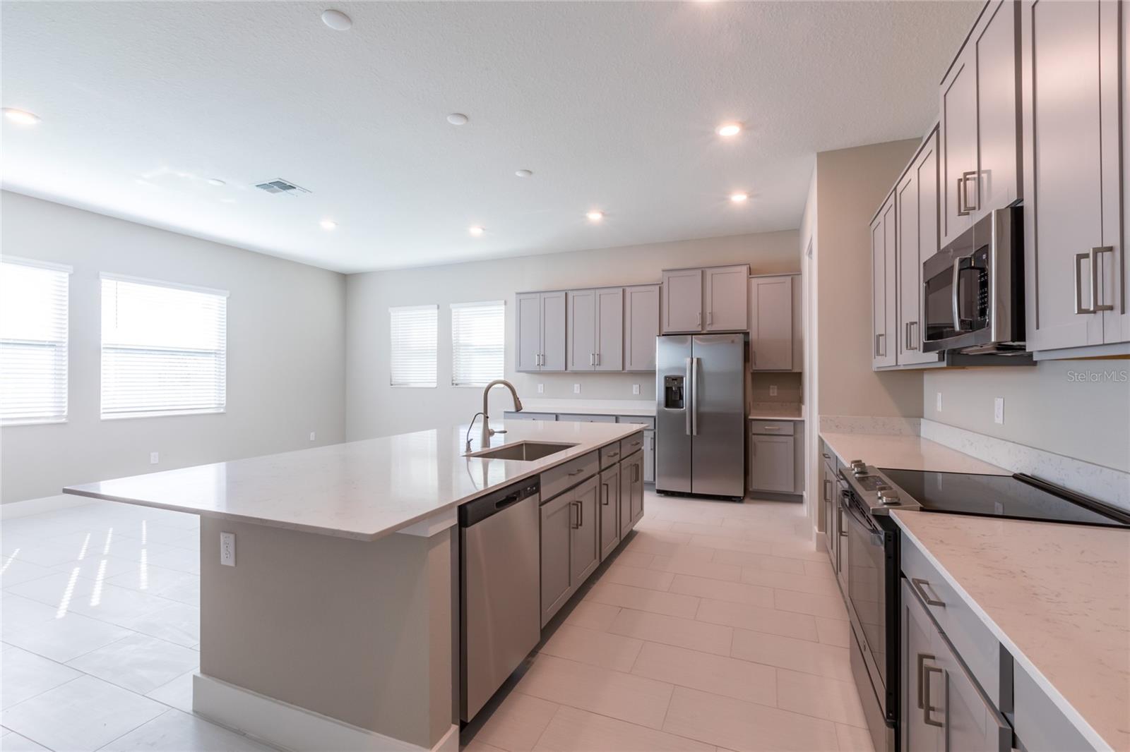 Image 4 of 36 For 7714 Faul Street