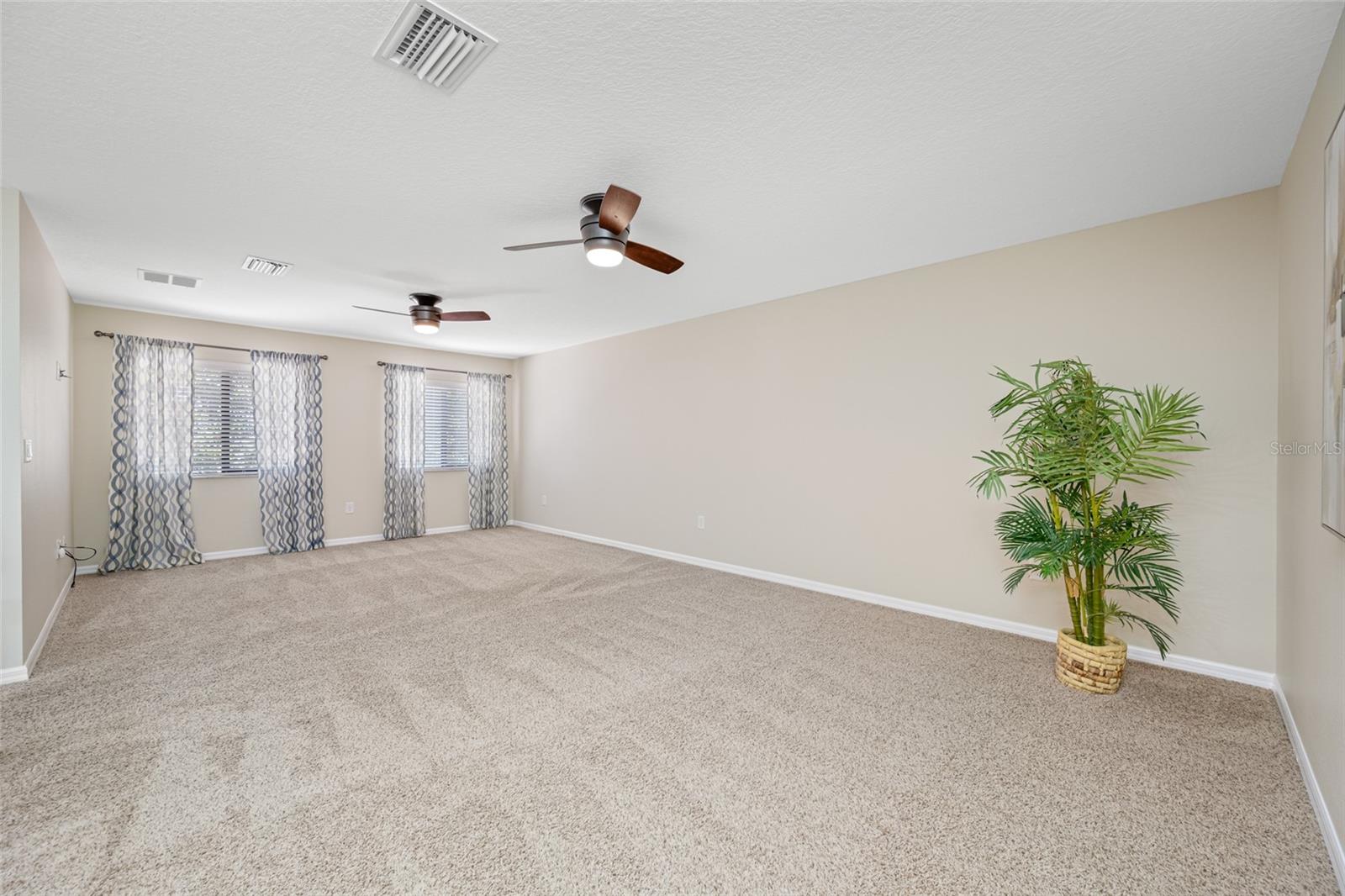 Image 37 of 59 For 2527 Silverback Court