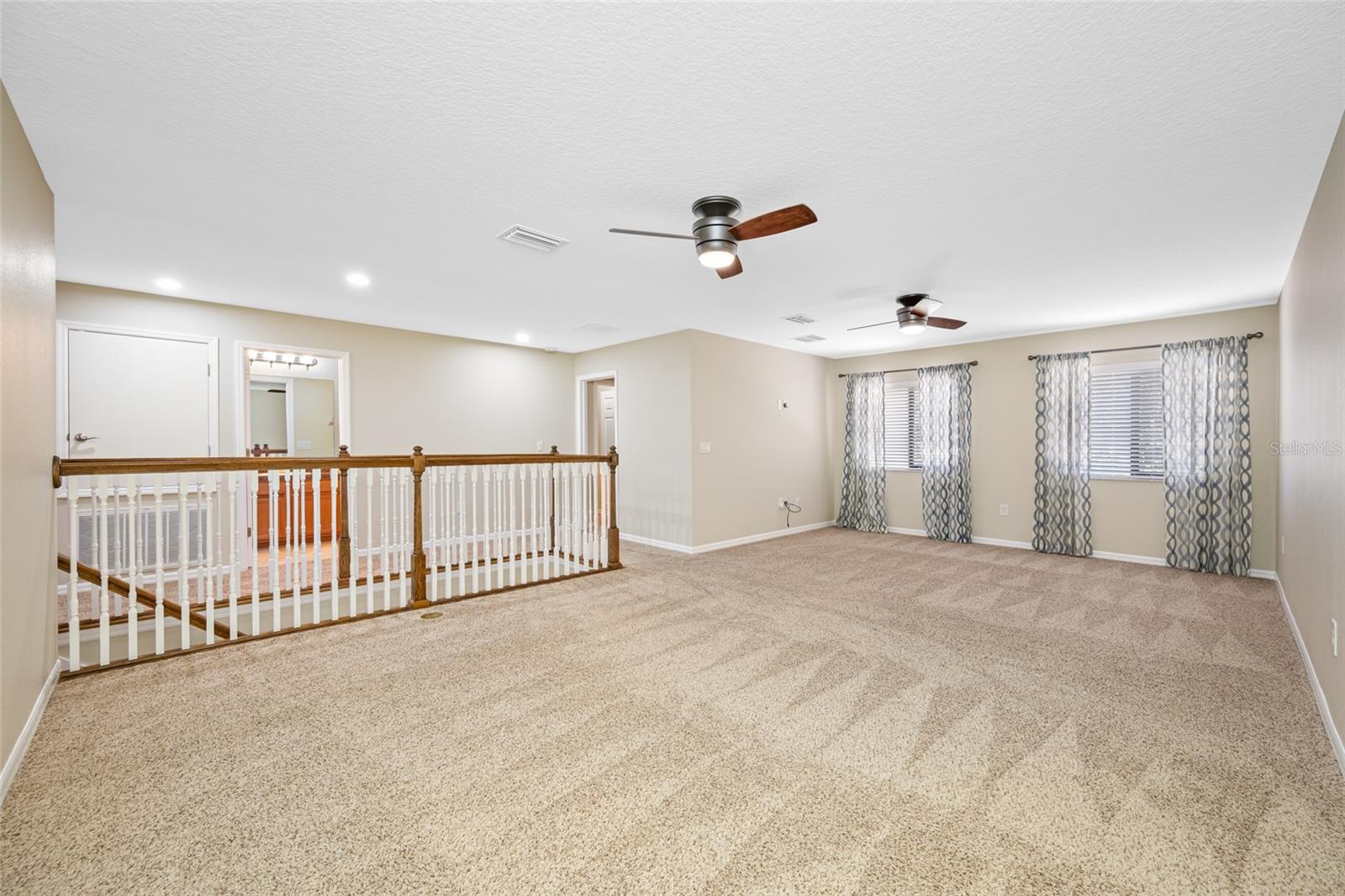 Image 38 of 59 For 2527 Silverback Court