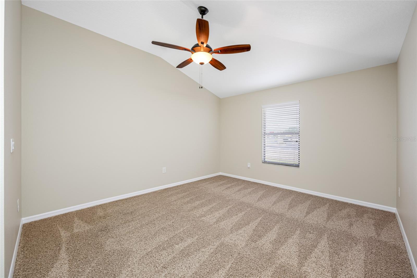 Image 41 of 59 For 2527 Silverback Court