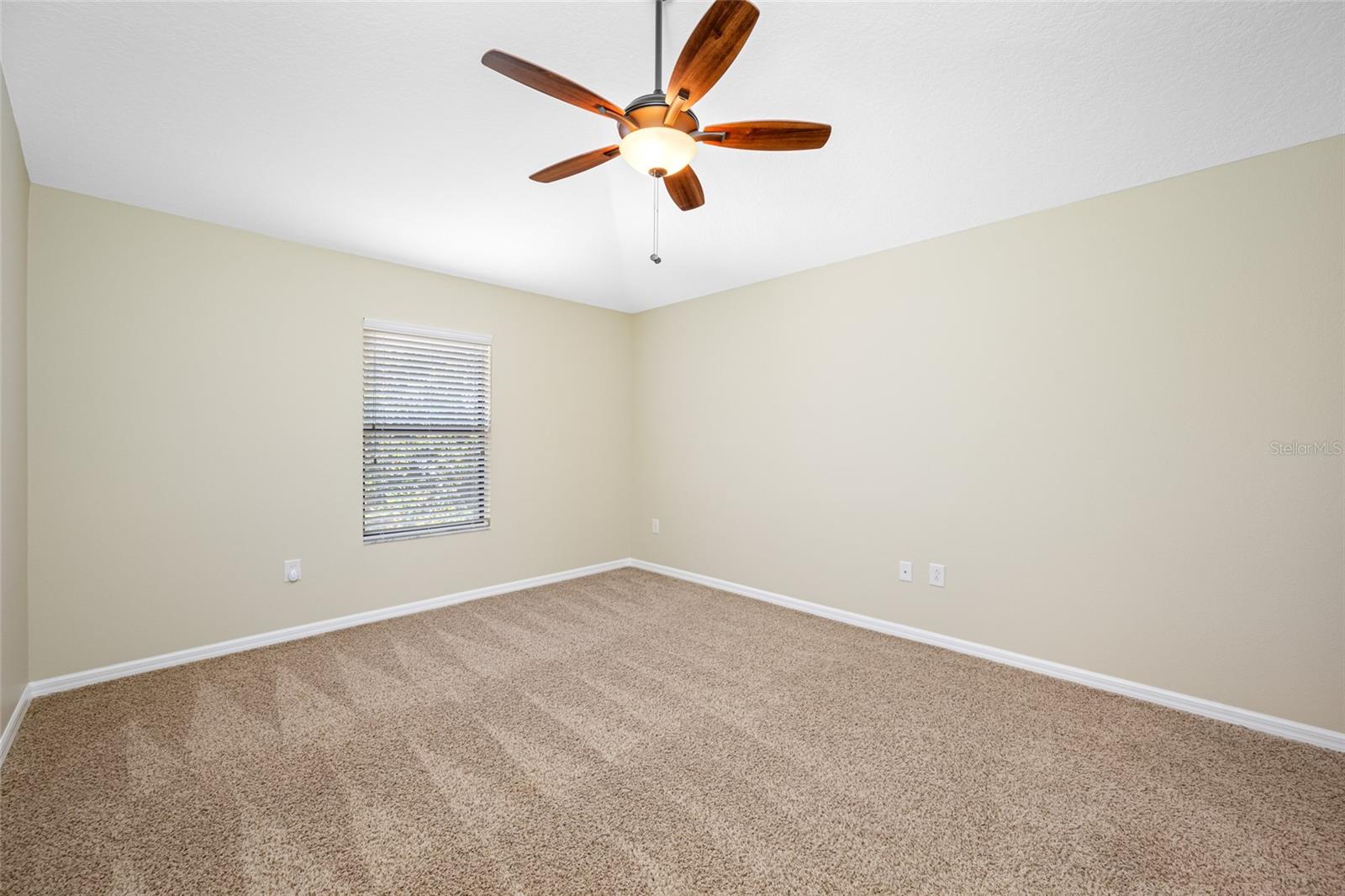 Image 45 of 59 For 2527 Silverback Court