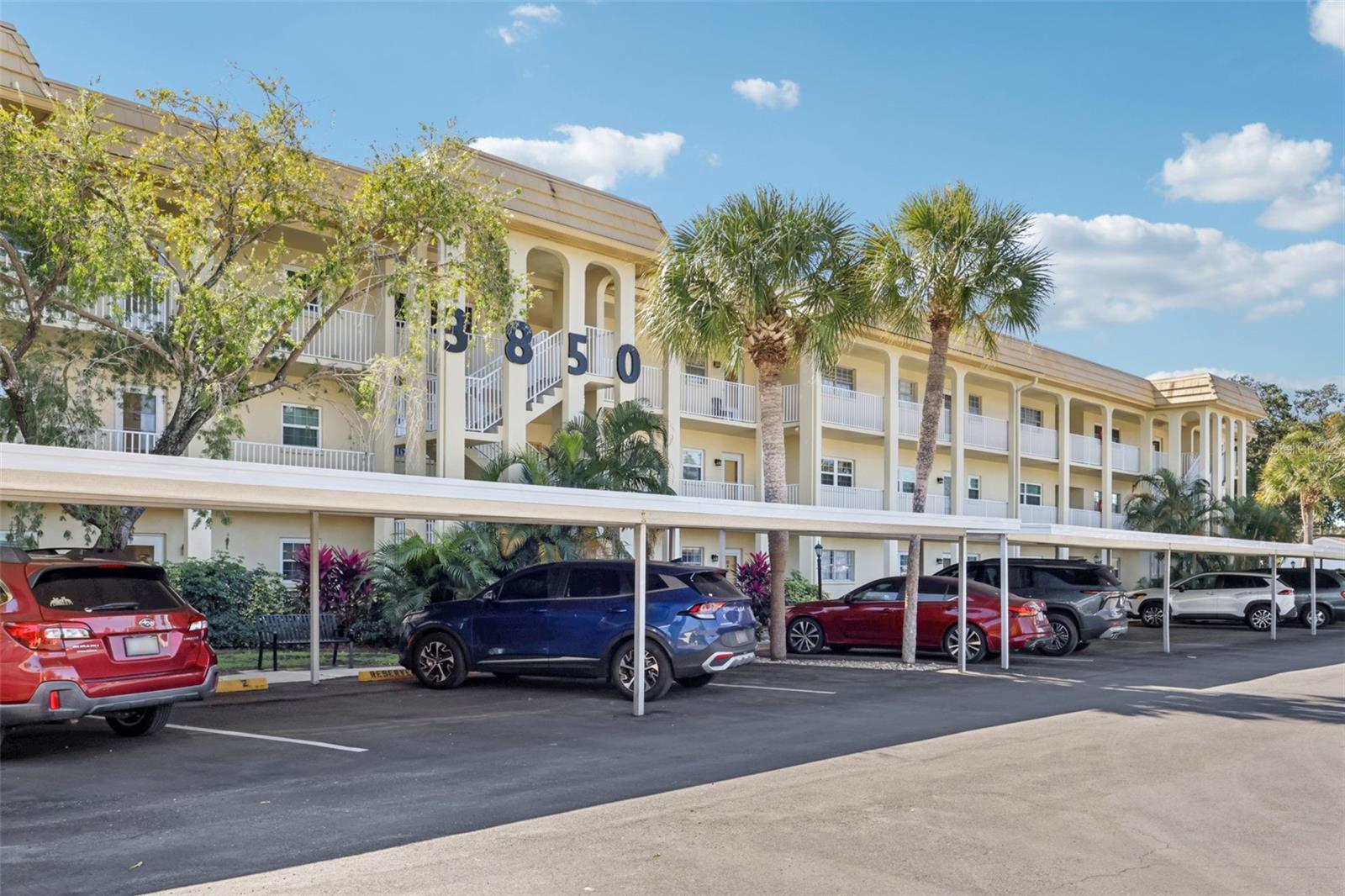 Details for 3850 13th Avenue N 210, ST PETERSBURG, FL 33713