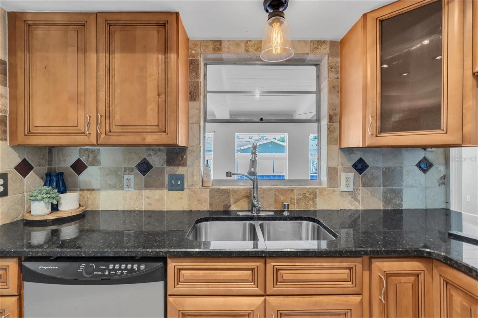 Image 11 of 36 For 12101 74th Street