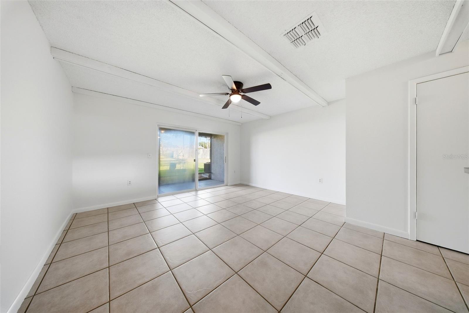 Image 15 of 41 For 2131 Ridge Road S 105