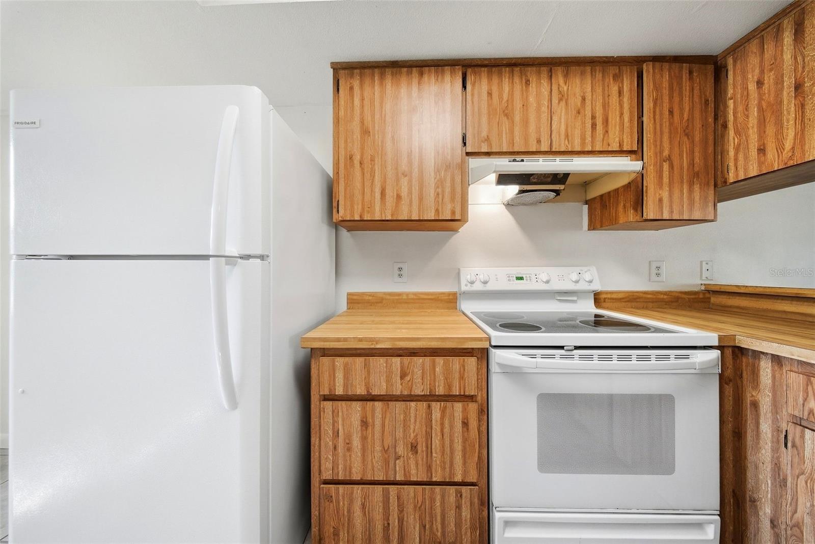 Image 2 of 41 For 2131 Ridge Road S 105