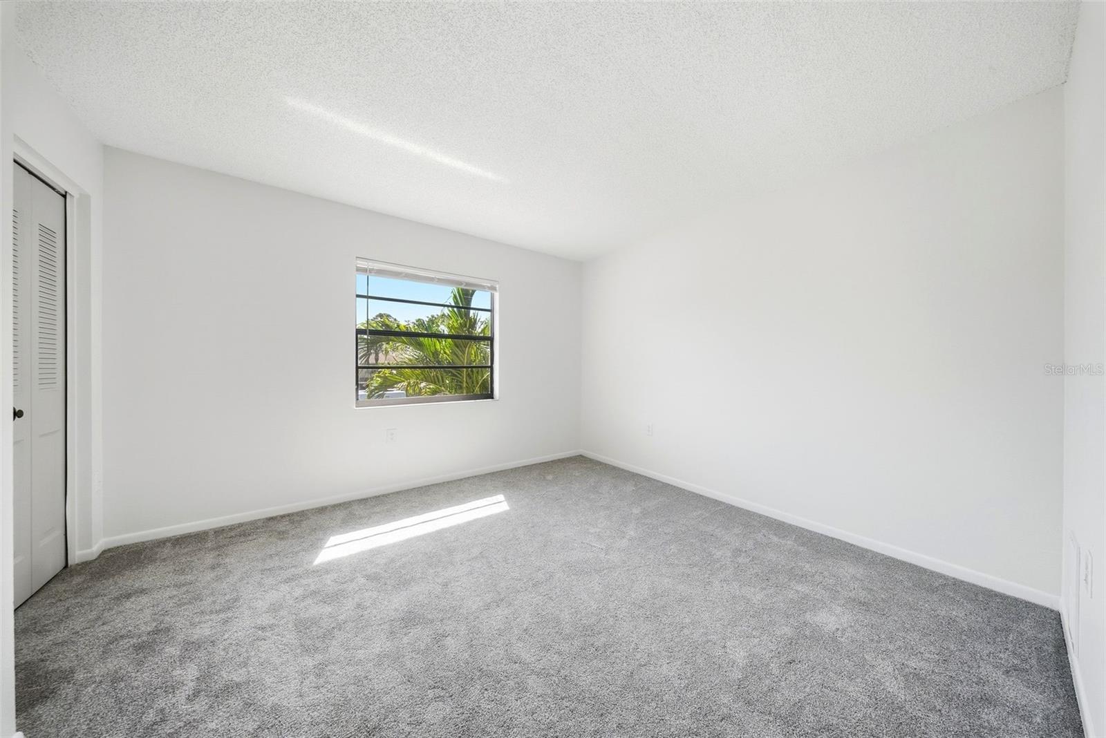 Image 6 of 41 For 2131 Ridge Road S 105