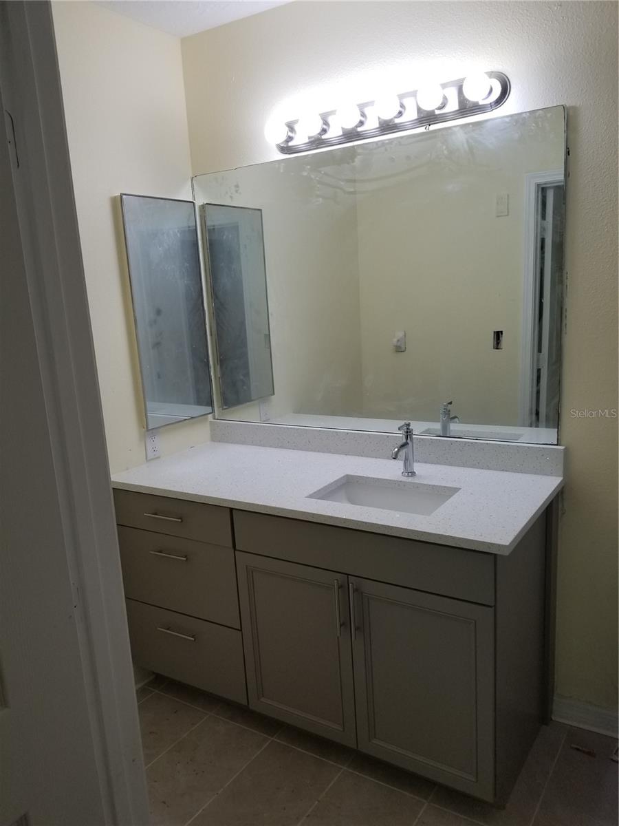 Image 10 of 14 For 6022 Portsdale Place 202