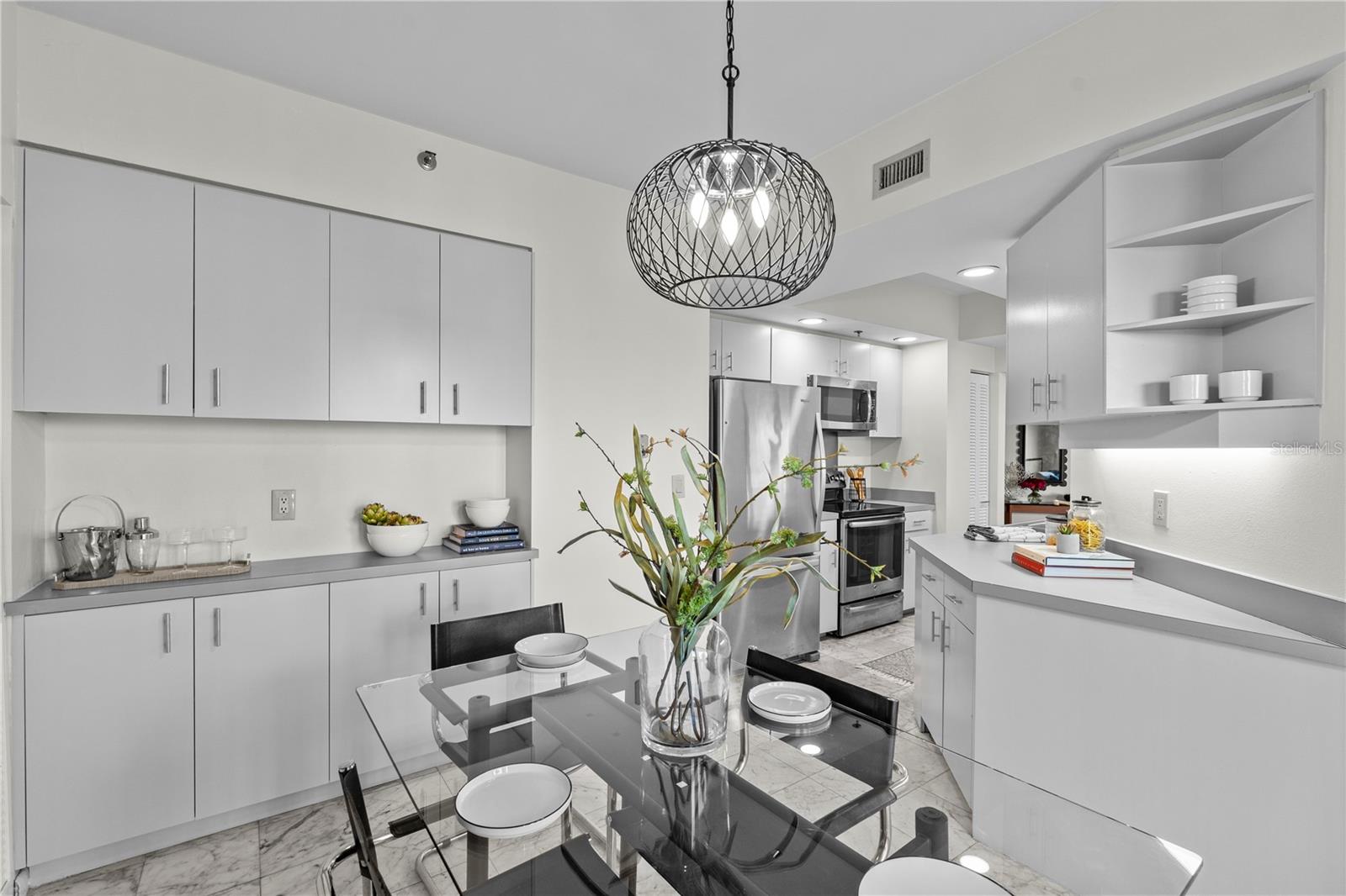 Image 11 of 35 For 707 Seddon Cove Way 707