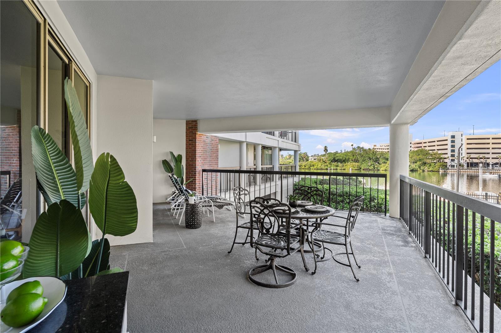 Image 24 of 35 For 707 Seddon Cove Way 707