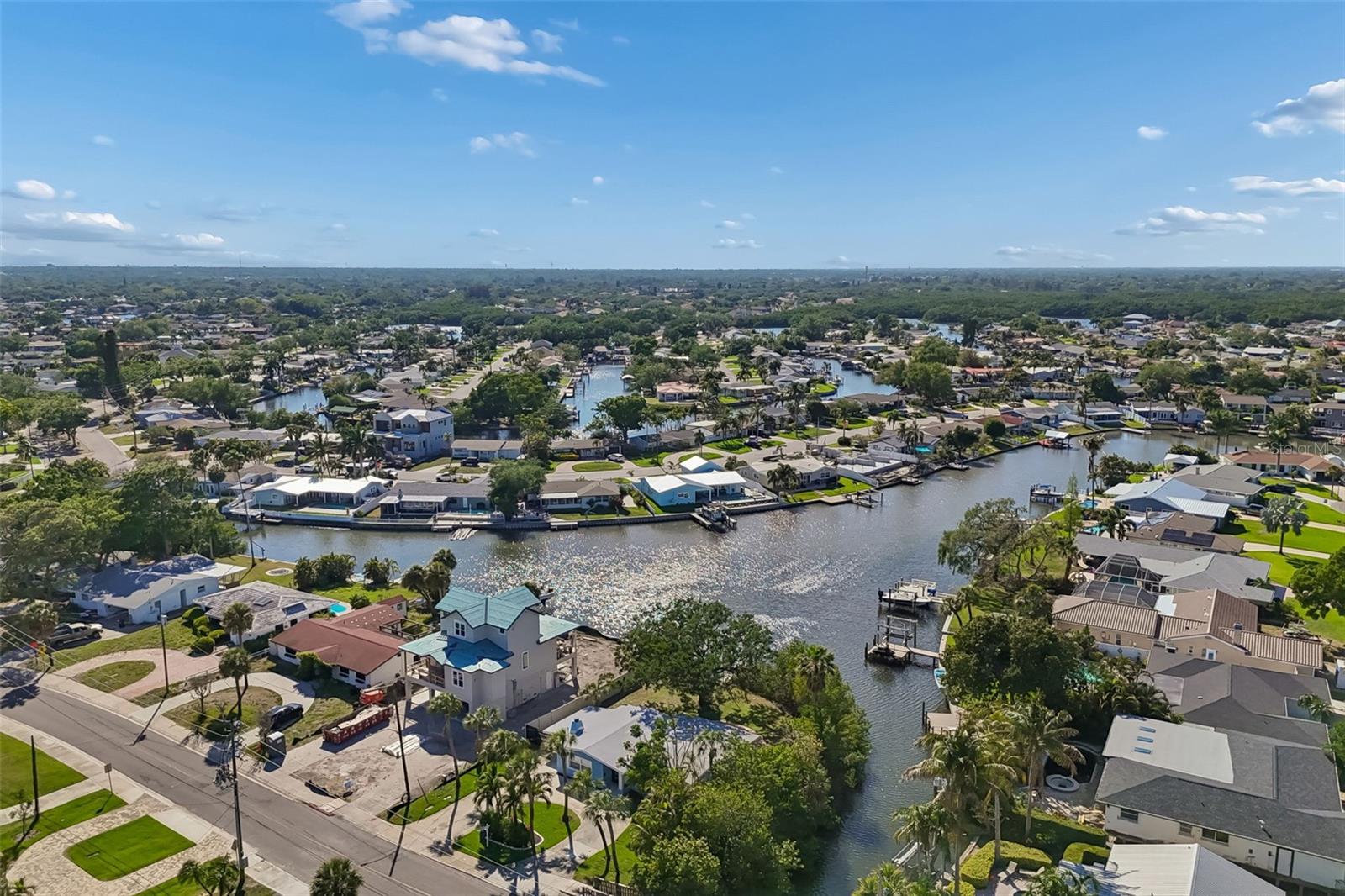 Listing photo id 42 for 4790 Shore Acres Boulevard Ne