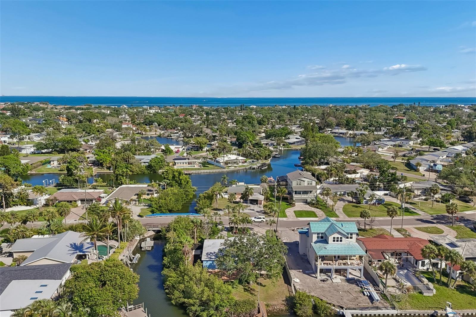 Listing photo id 43 for 4790 Shore Acres Boulevard Ne